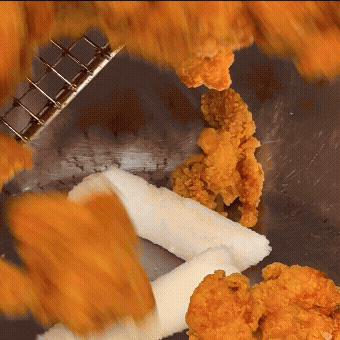 치킨 조리 씨즐 콘텐츠